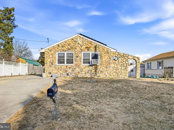 712 Cherry St, Millville, NJ 08332