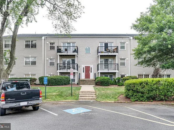 9473 Fairfax Blvd APT 104, Fairfax, VA 22031