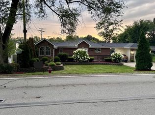 310 Mills Rd, Joliet, IL 60433