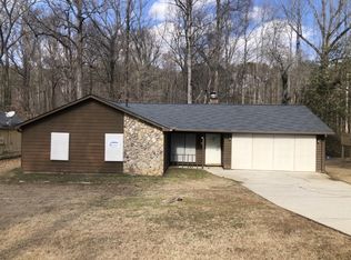 1079 Salisbury Trl, Riverdale, GA 30296