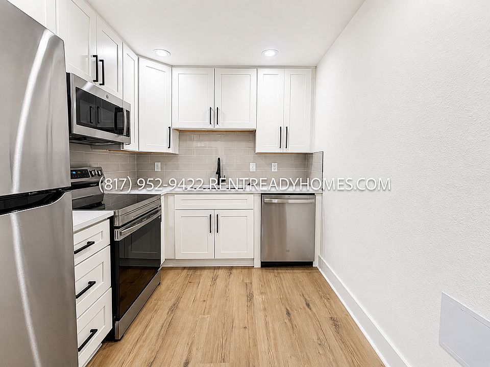 1st image of 1510 W Jefferson Blvd #205