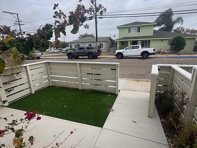 1226 Fern Ave #1 — Photo 4