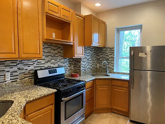 Rented by Platt New York | media 11