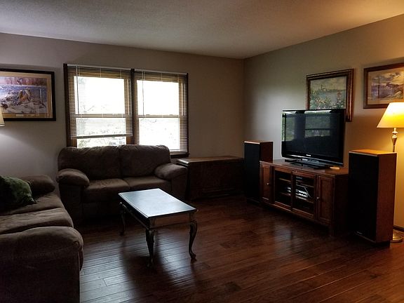 5th image of 1136 Fairlawn Ave