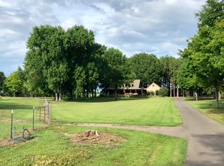 1676 Quinn Rd, Collierville, TN 38017