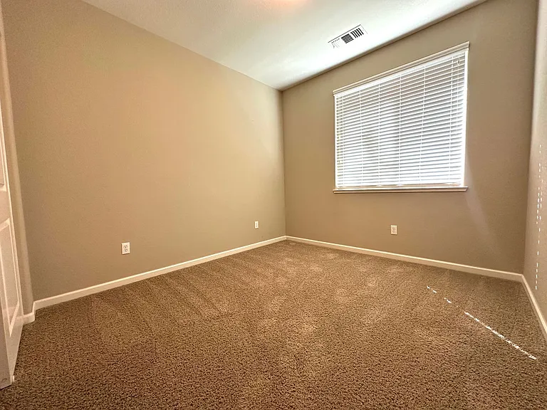 3895 Bethpage St — Photo 16