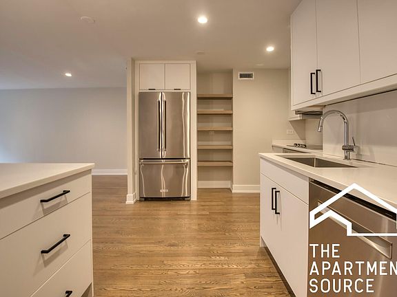 4th image of 227 E Walton Pl W #5