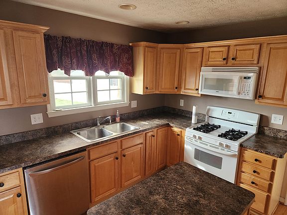 2nd image of 307 Clydesdale Dr