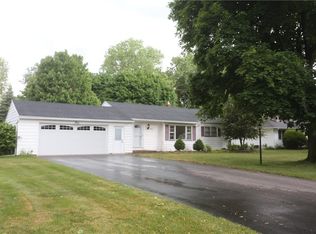 247 San Ron Dr, Webster, NY 14580