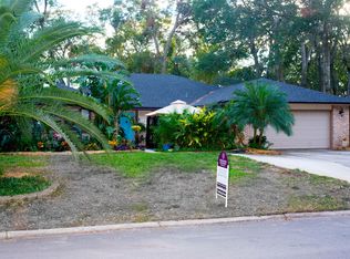 85 Oakwood Rd, Jacksonville Beach, FL 32250