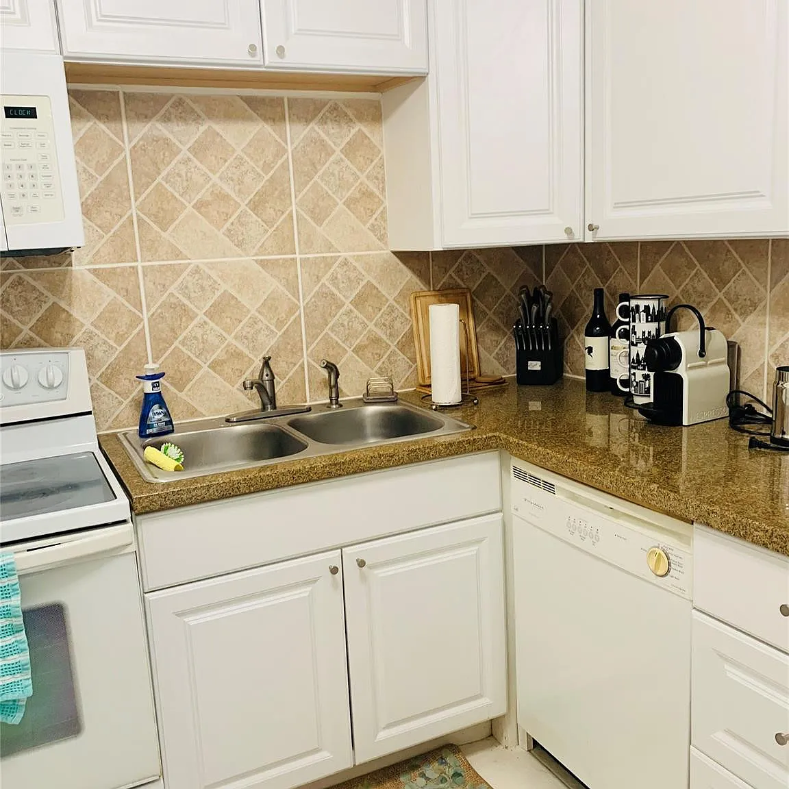 2 bed, 2.0 bath, 840 sqft, $2,900 — Photo 4
