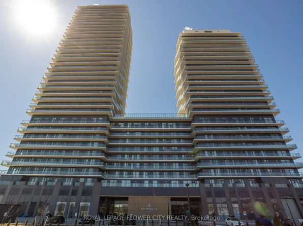 15 Skyridge Dr, Brampton, ON