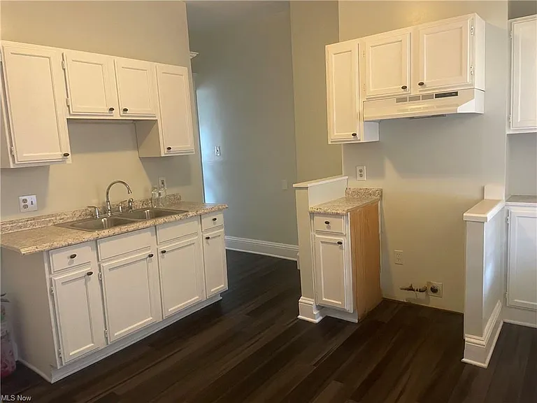 1420 Ansel Rd — Photo 10