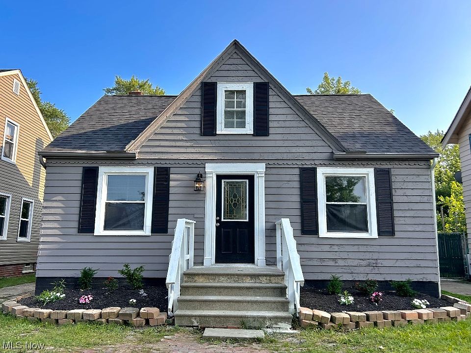 1st image of 13611 Ellwood Ave