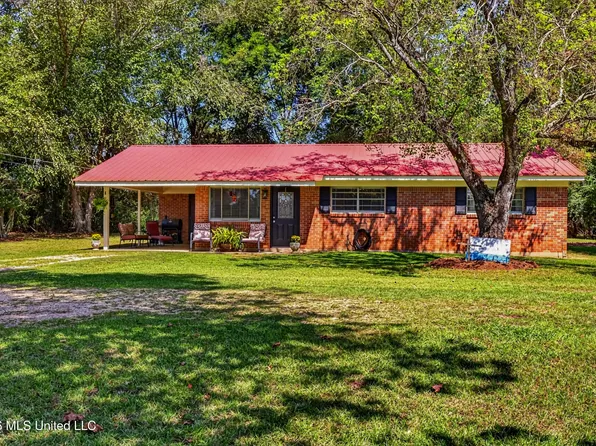 5232 Ward Pineview Rd, Lucedale, MS 39452