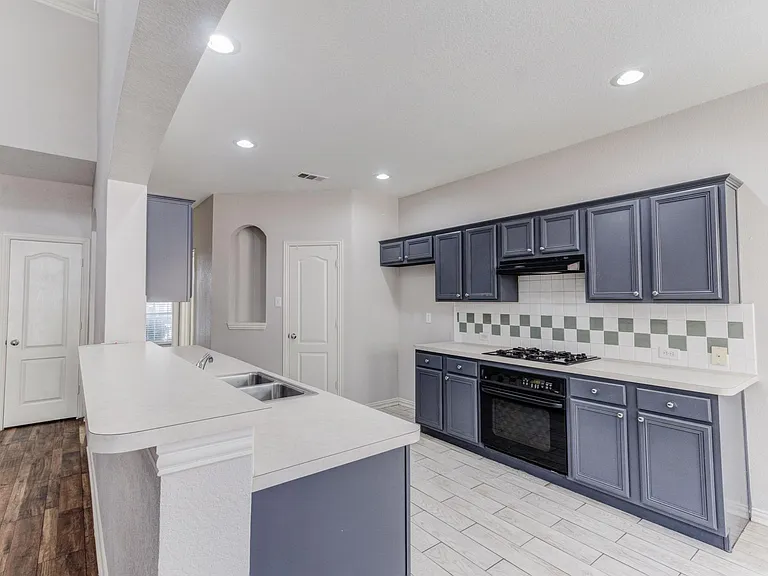 1605 Audrey Dr — Photo 6