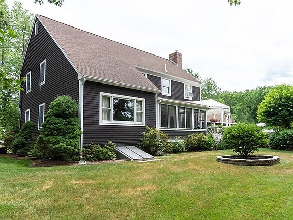 4th image of 1 Caroline Dr