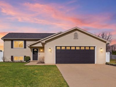 N9551 Clover Ridge Trl, APPLETON, WI, 54915
