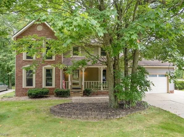 3846 Golden Wood Way, Uniontown, OH 44685