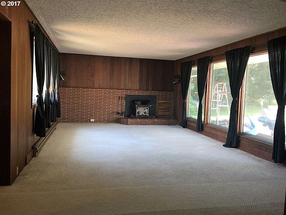 3rd image of 5312 NE 66th Ave