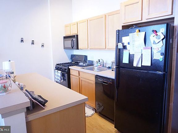 3rd image of 511-19 N Broad St #1006