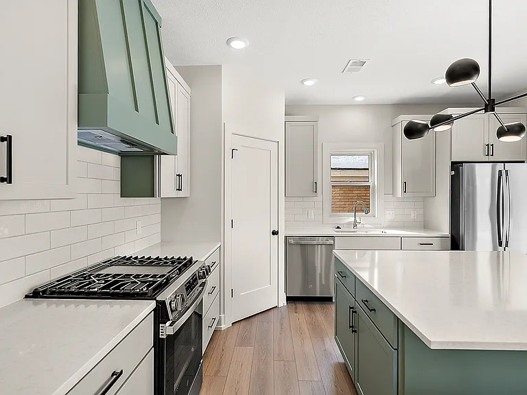 581 S Shore Dr — Photo 13