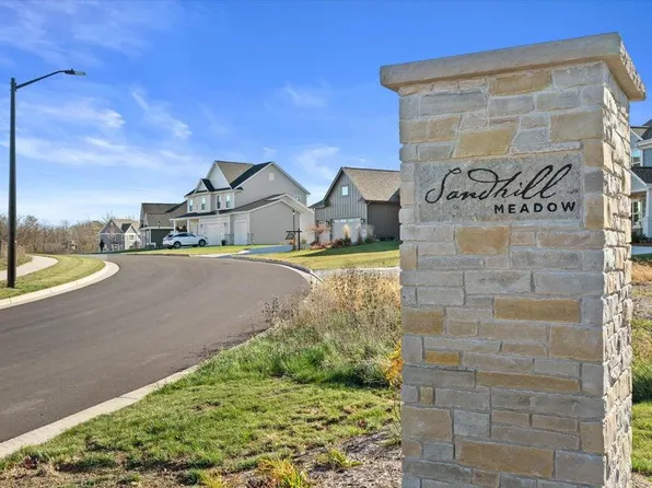 N54W19469 BROADWING PLACE #Lt9, Menomonee Falls, WI 53051