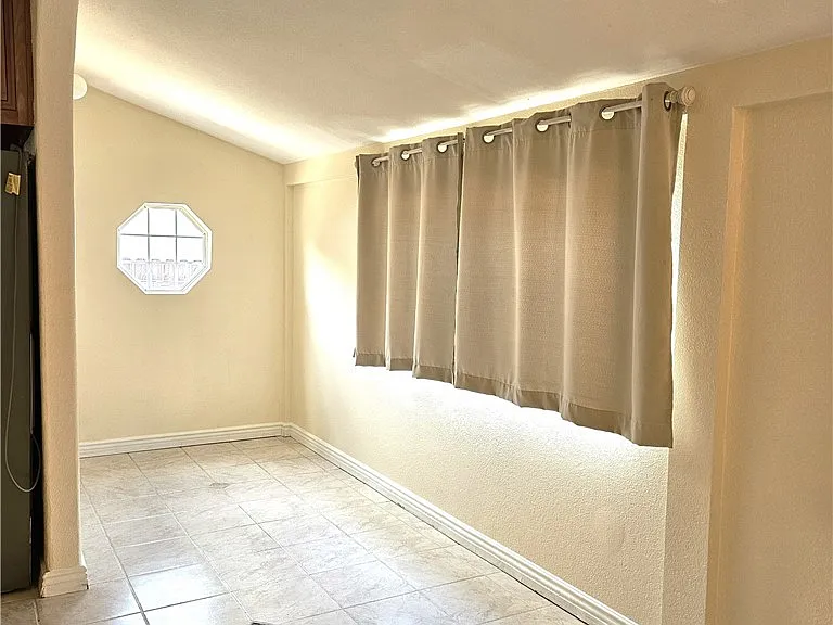 609 Lorena Ave — Photo 6