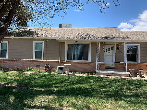 2nd image of 1729 N Chama Dr