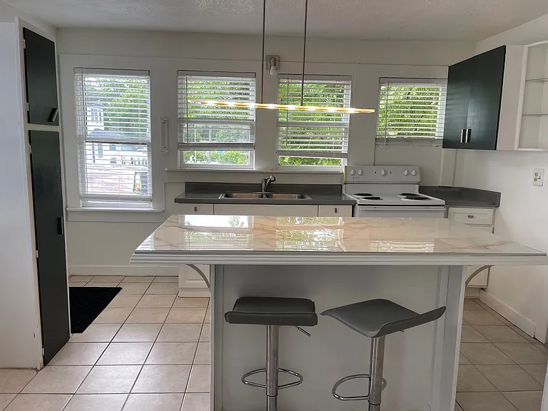 Kitchen Prep- Breakfast Corner