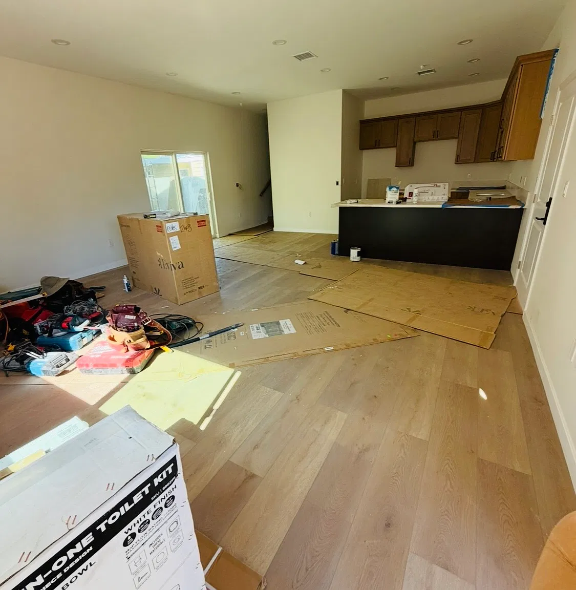 17541 Kingsbury St — Photo 4