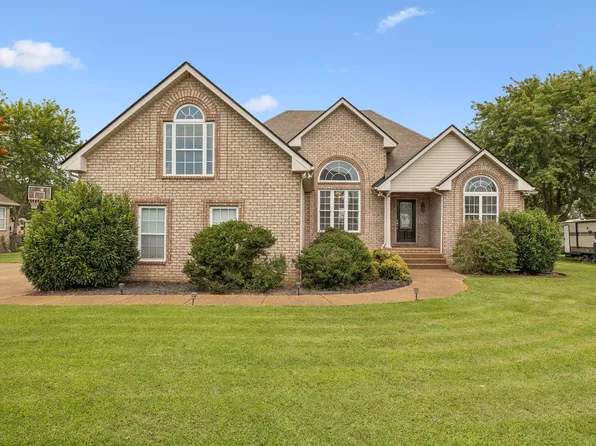104 Mesa Dr, Portland, TN 37148