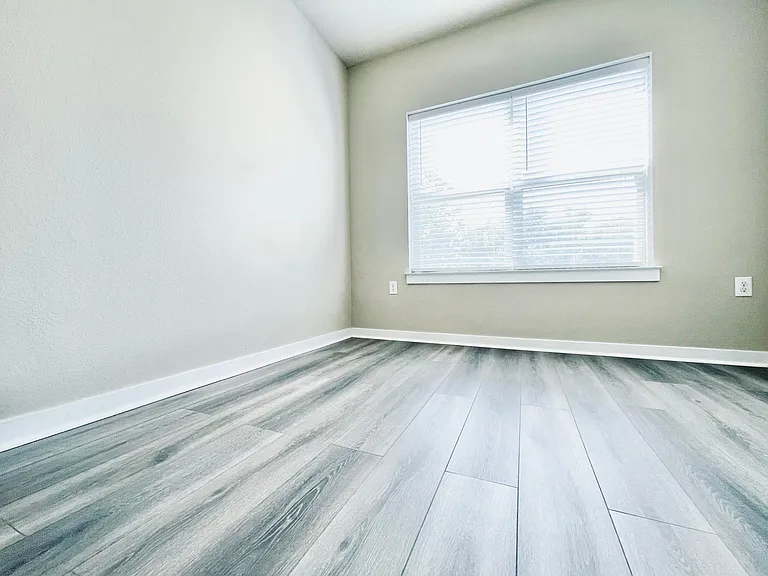 2229 Antone St — Photo 17