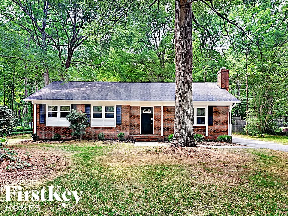 6107 Rockwell Dr