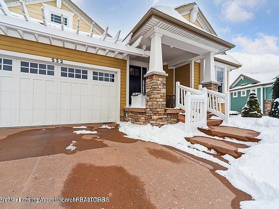 2nd image of 532 Aquila Dr