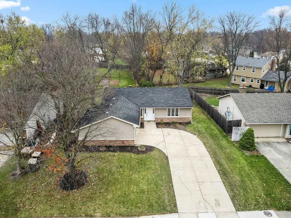 7133 Antebellum Dr, Fort Wayne, IN 46815