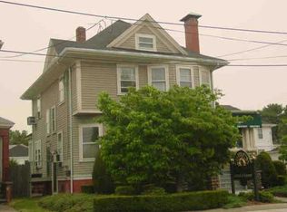 795 Park Ave, Cranston, RI 02910