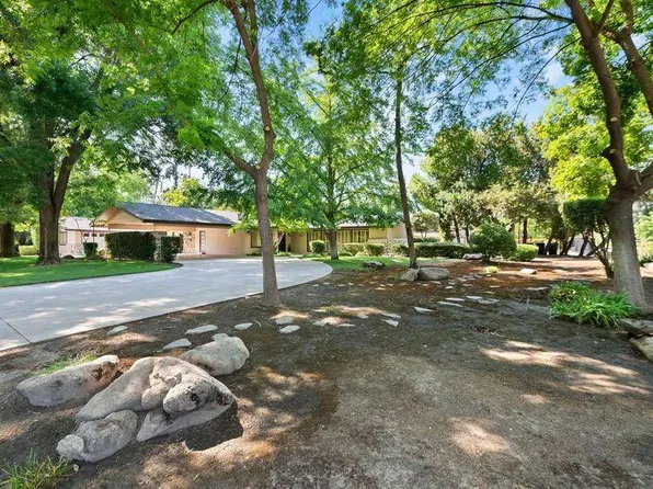 1932 Green Acres Drive, Visalia, CA 93291