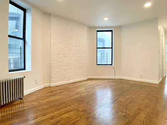 Rented by Bohemia Realty Group | media 10