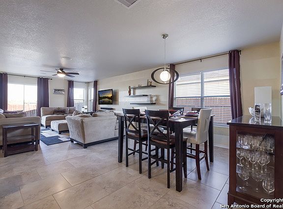 5th image of 7314 Cortland Oak
