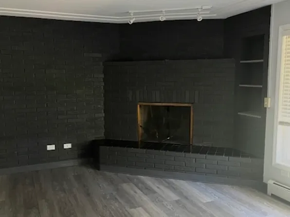 402 W Arrowhead Rd #1, Duluth, MN 55803