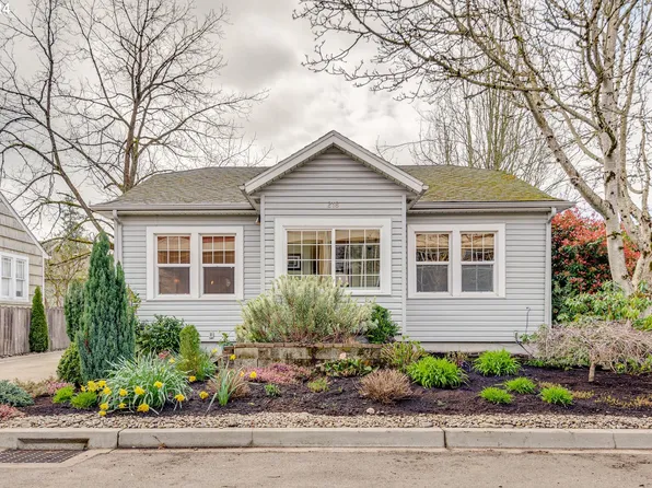 218 SE Washington St, McMinnville, OR 97128