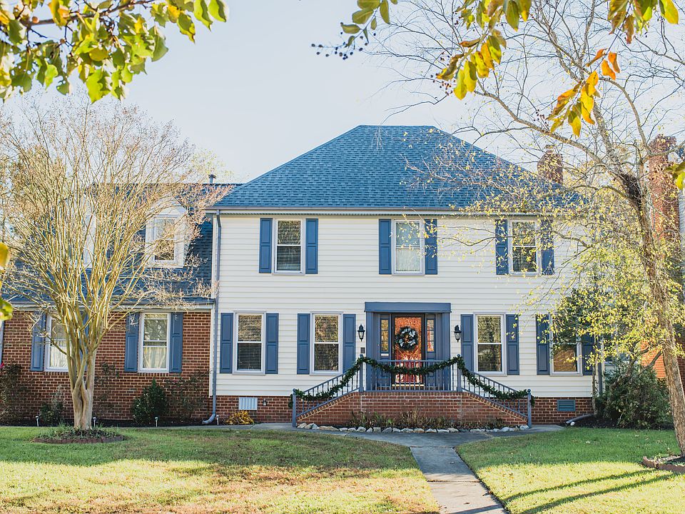 2nd image of 433 Granada Dr