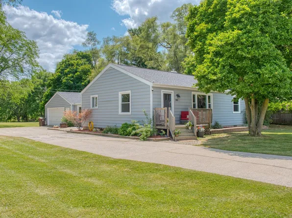 745 Raymond Rd, Owosso, MI 48867