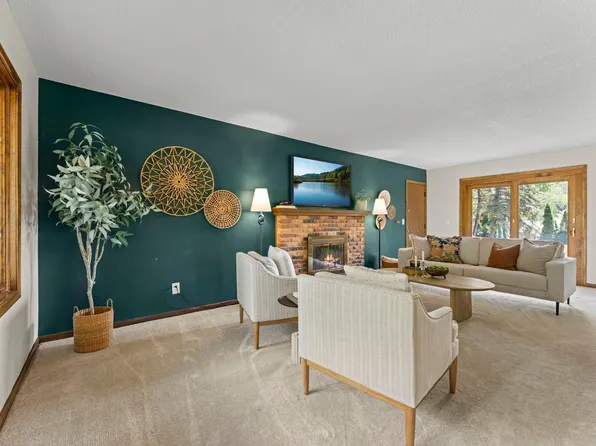 7181 Steepleview Rd, Woodbury, MN 55125