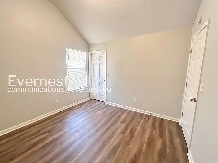 5544 Bluegrass Dr — Photo 18