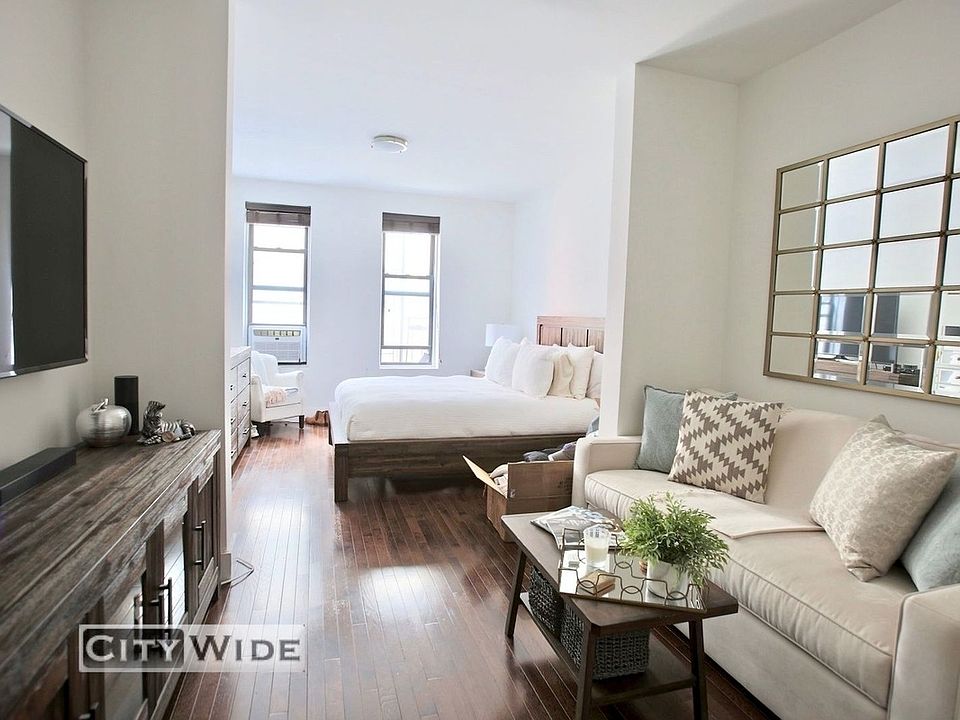 2nd image of 224 E 70th St APT 13