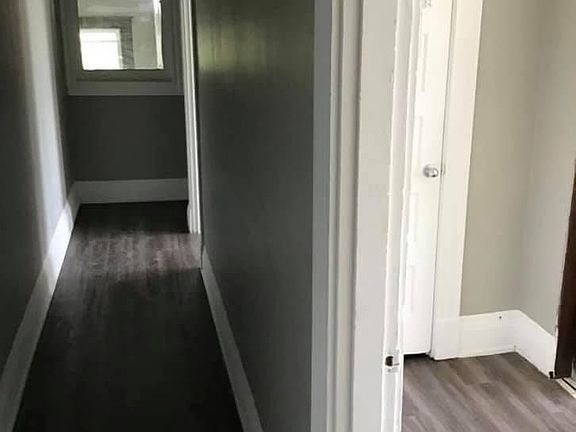 5th image of 2326 Norwood Ave #8