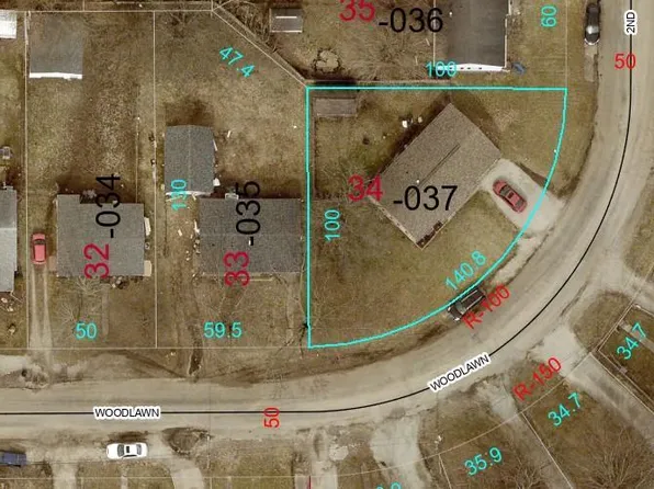 100 Woodlawn Ave, Mattoon, IL 61938