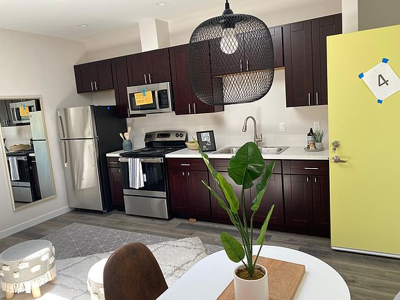 2nd image of 2187 Everett Ave #4